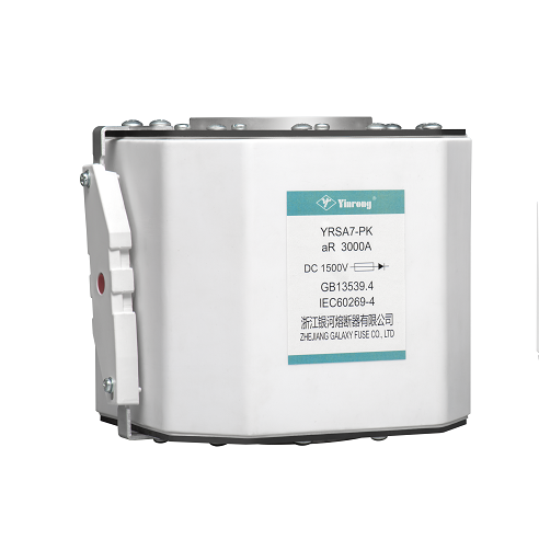 Hoe verbetert een hogesnelheidszekering met een vierkant lichaam de systeemveiligheid?